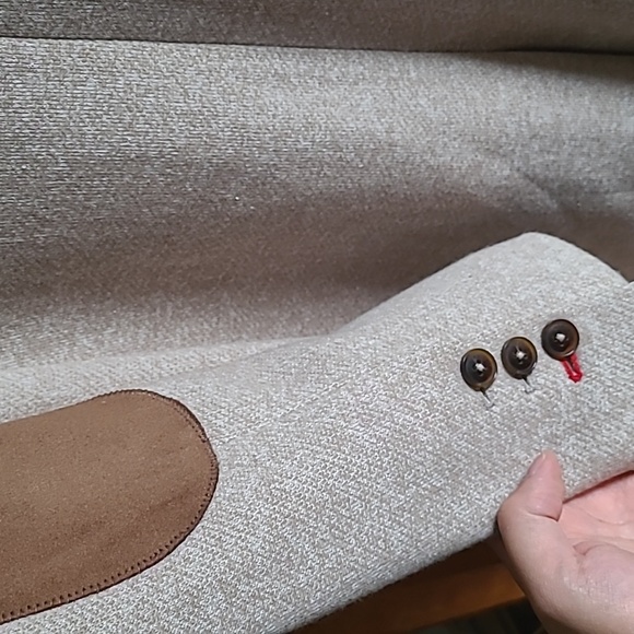 Classic Brown Blazer - Picture 7 of 9